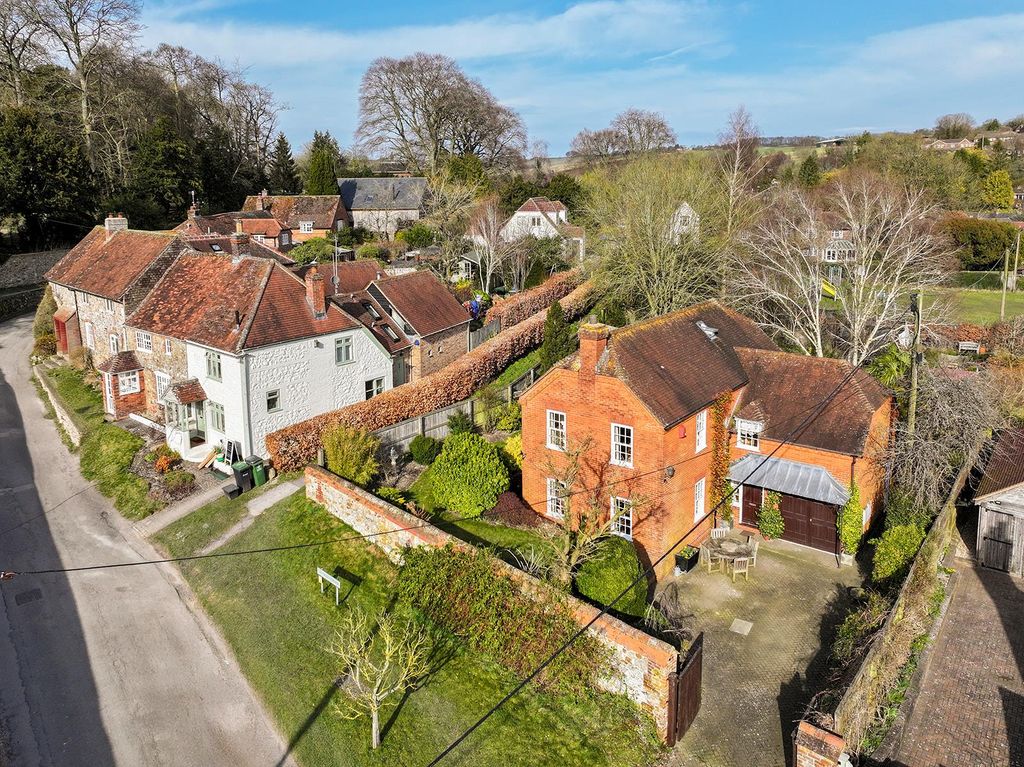 4 bed detached house for saleThe Green, Aldbourne, Marlborough, Wiltshire SN8