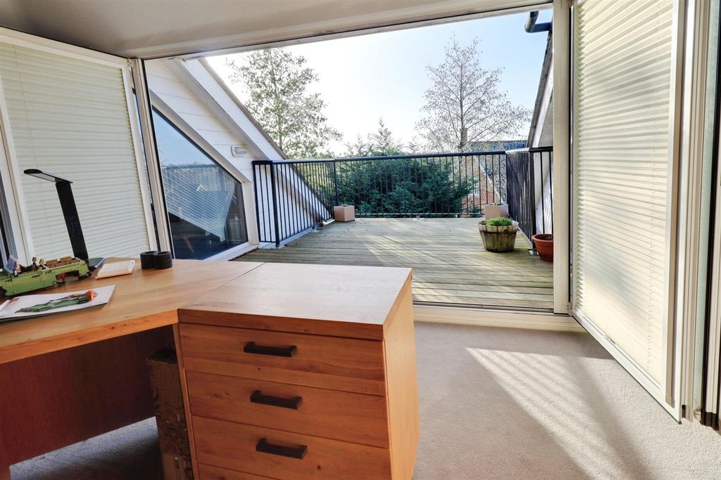 Additional image 38 of 3 bed flat for saleBrackenwood Mews, Weston, Crewe CW2