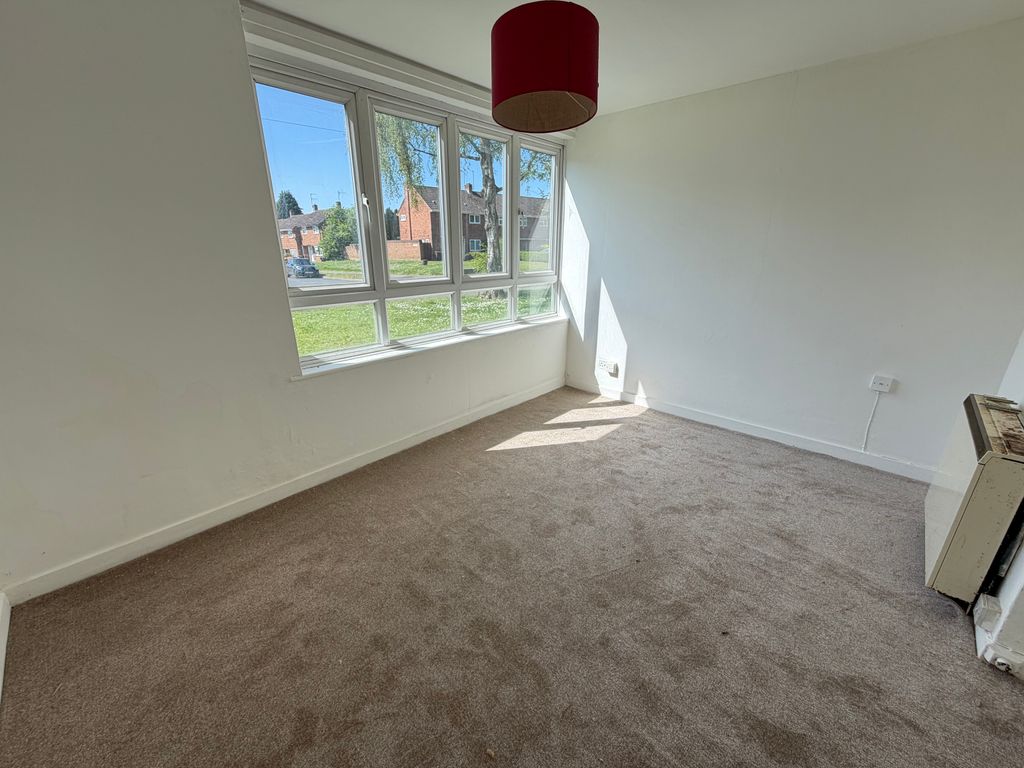 Additional image 4 of 2 bed flat for saleLimehurst Avenue, Finchfield, Wolverhampton WV3