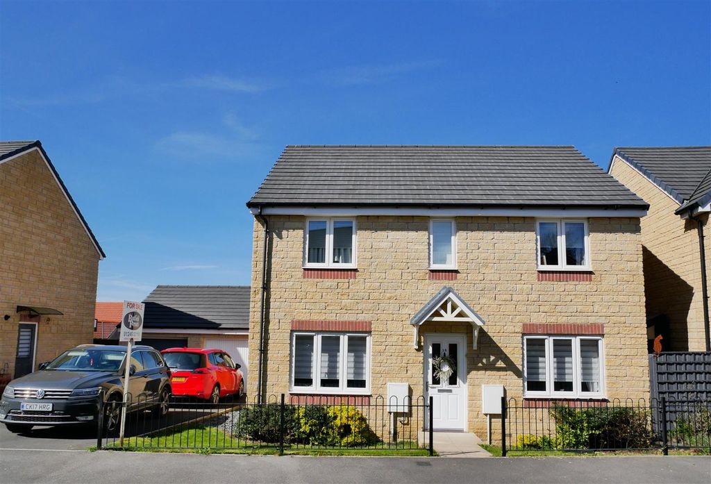 4 bed detached house for saleDavy Drive, Calne SN11