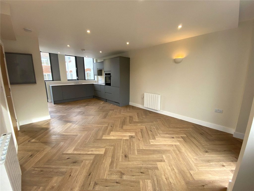 Additional image 2 of 1 bed flat for saleRollestone House, 8-12 Rollestone Street, Salisbury SP1