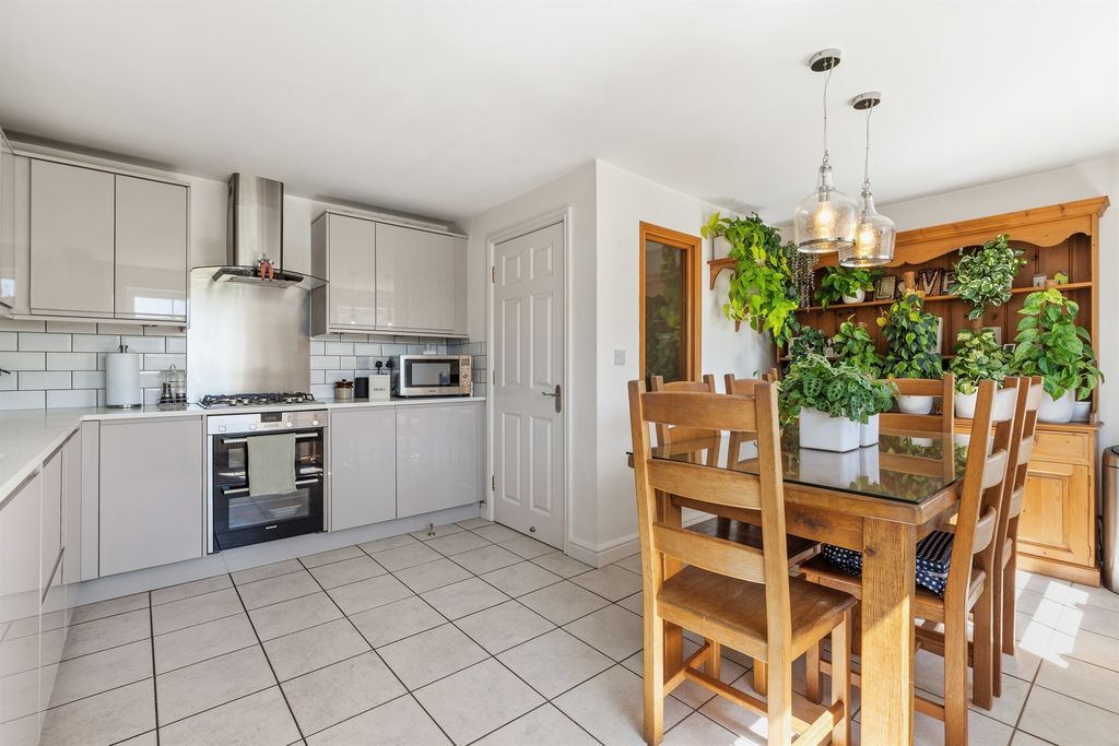 Additional image 14 of 4 bed property for saleFirs Avenue, Uppingham, Oakham LE15