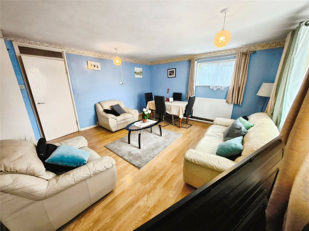Additional image 2 of 2 bed maisonette for saleTorridge Drive, Wolverhampton, West Midlands WV11