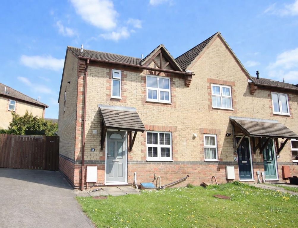 3 bed end terrace house for saleRowe Mead, Pewsham, Chippenham SN15