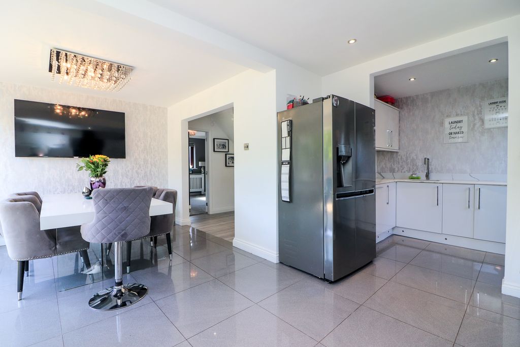 Additional image 6 of 5 bed detached house for saleChatsworth, Tamworth B79