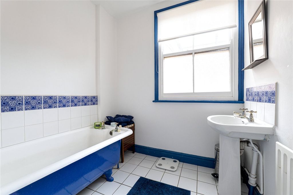 Additional image 11 of 5 bed terraced house for saleVictoria Park Road, Stoneygate, Leicester LE2