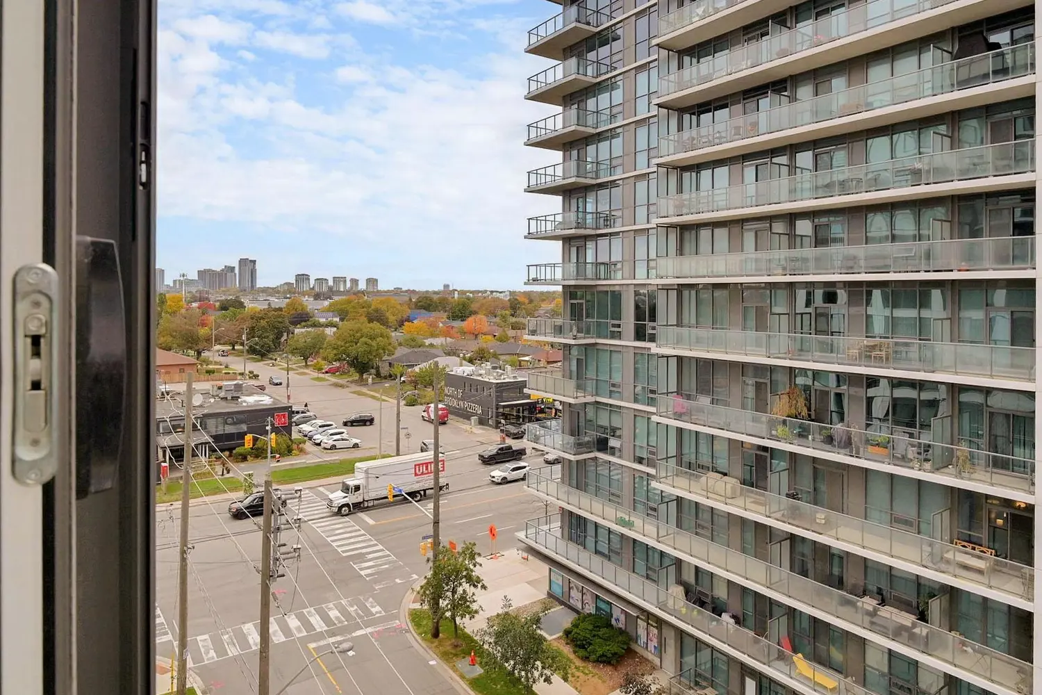 Additional image 13 of 1195 The Queensway 614