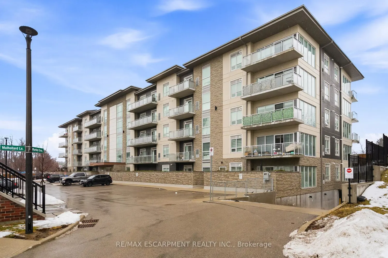 16 Markle Crescent 413