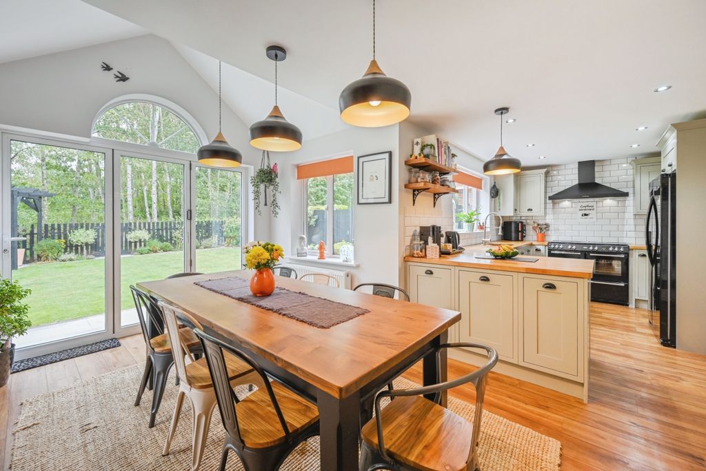Additional image 8 of 5 bed detached house for saleRowley Close, Tamworth B79