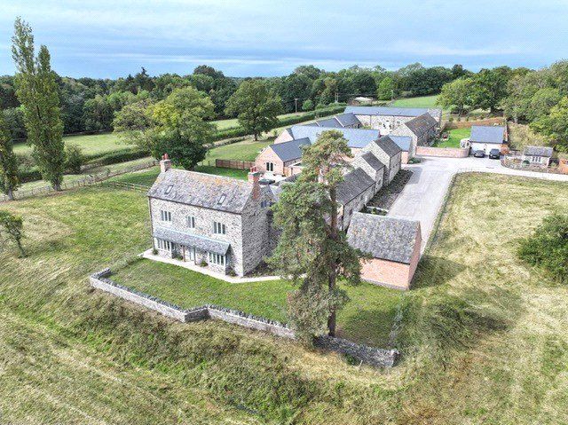 5 bed link detached house for saleThe Farm House, Home Farm, Groby, Leicestershire LE6