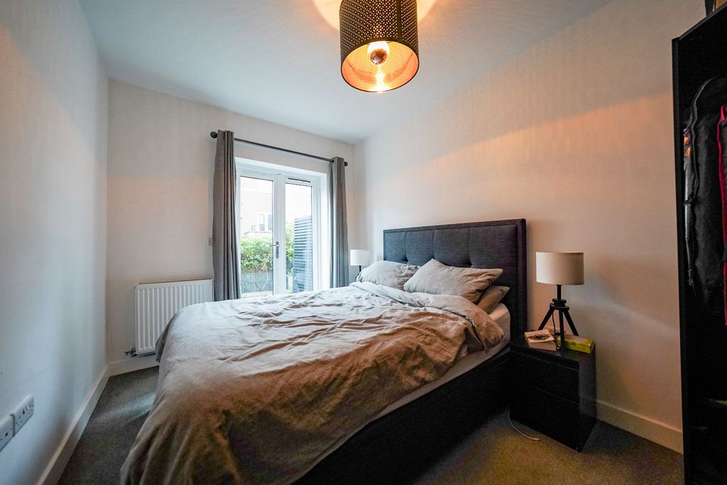 Additional image 8 of 2 bed flat for saleElms Road, Stoneygate, Leicester LE2