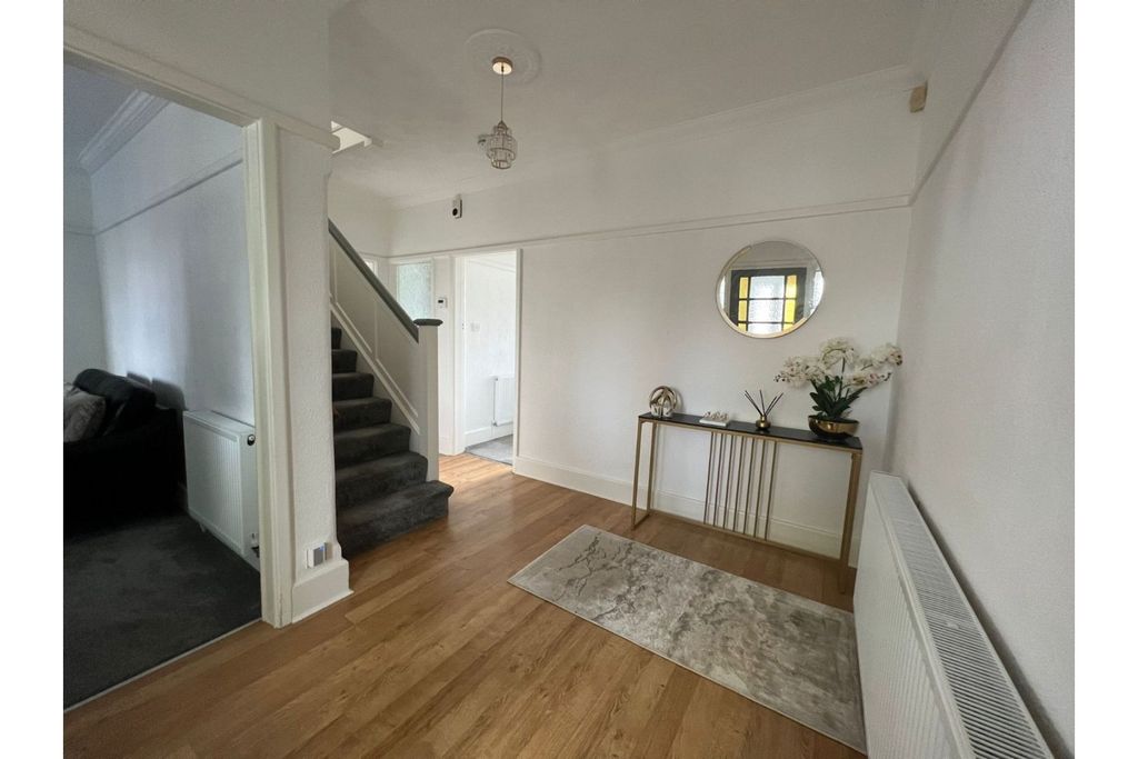 Additional image 4 of 4 bed semi-detached house for saleSpencefield Lane, Leicester LE5