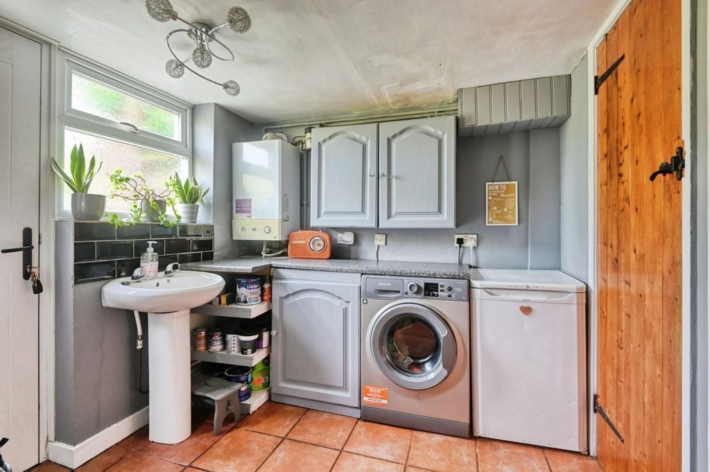 Additional image 9 of 3 bed cottage for saleMain Road, Wigginton, Tamworth B79