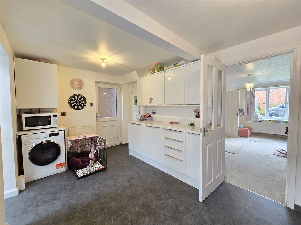 Additional image 3 of 3 bed semi-detached house for saleGlendale Court, Wilnecote, Tamworth, Staffordshire B77