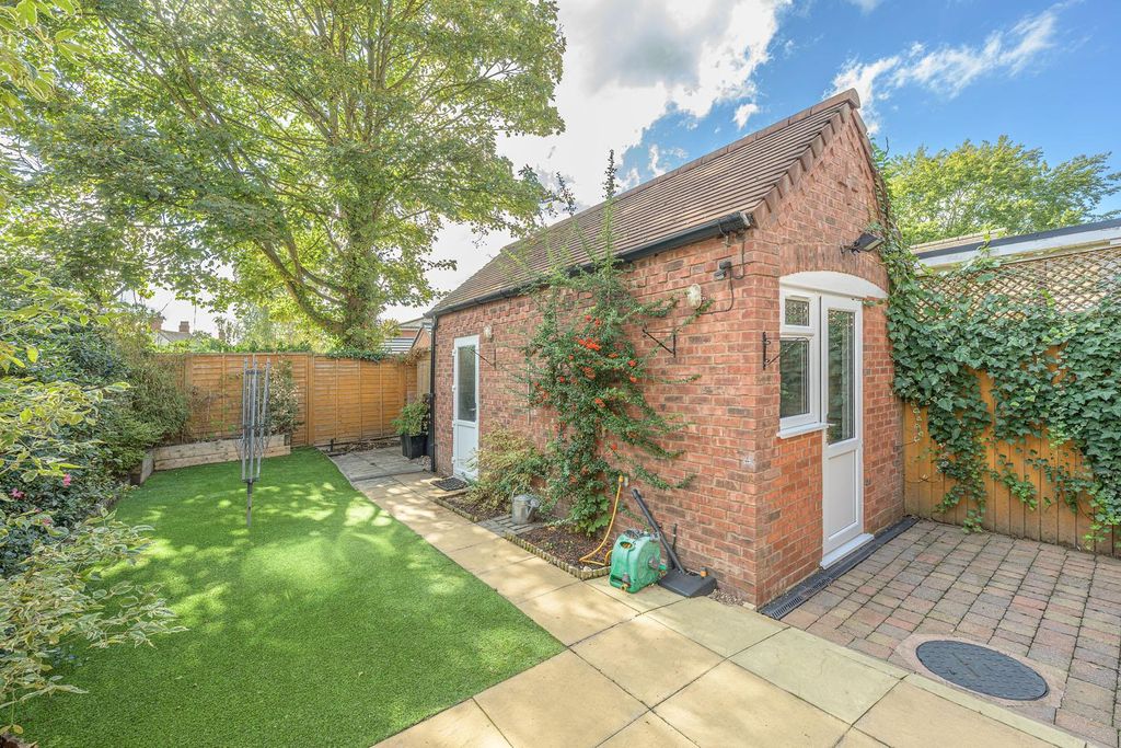 Additional image 10 of 4 bed town house for saleStanham Close, Wombourne WV5