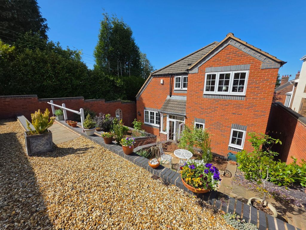 4 bed detached house for saleChurch View Gardens, Kinver, Stourbridge DY7