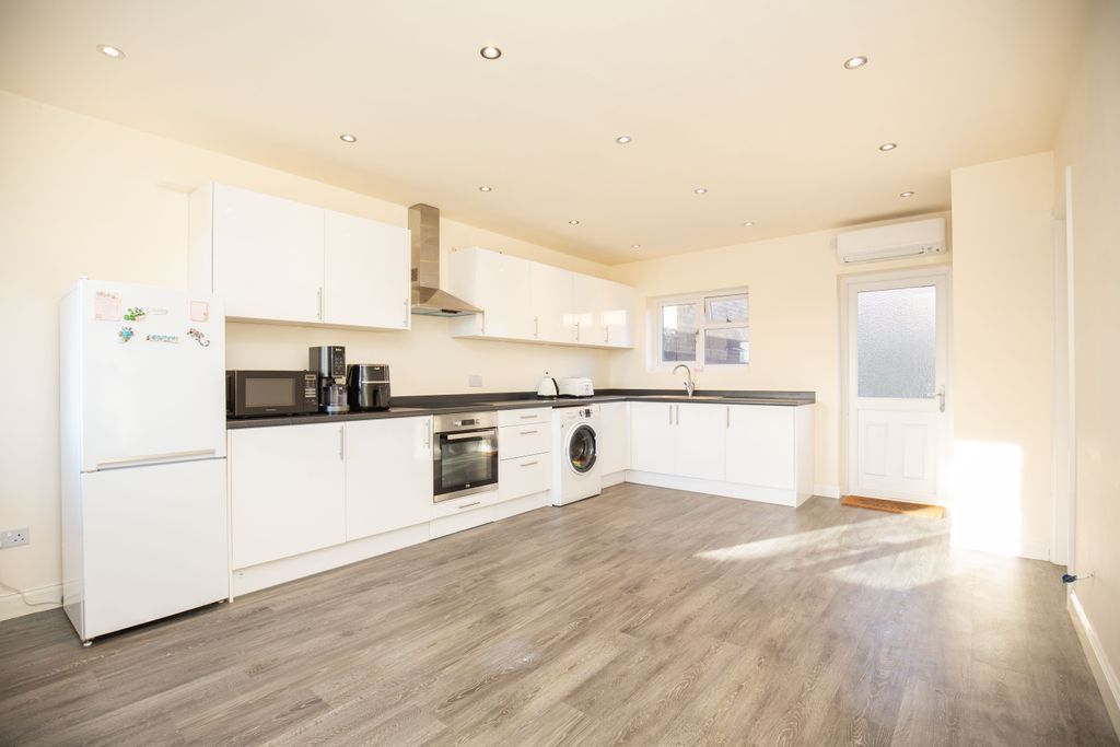 Additional image 2 of 3 bed semi-detached house for saleCrossfell, Wilnecote, Tamworth B77