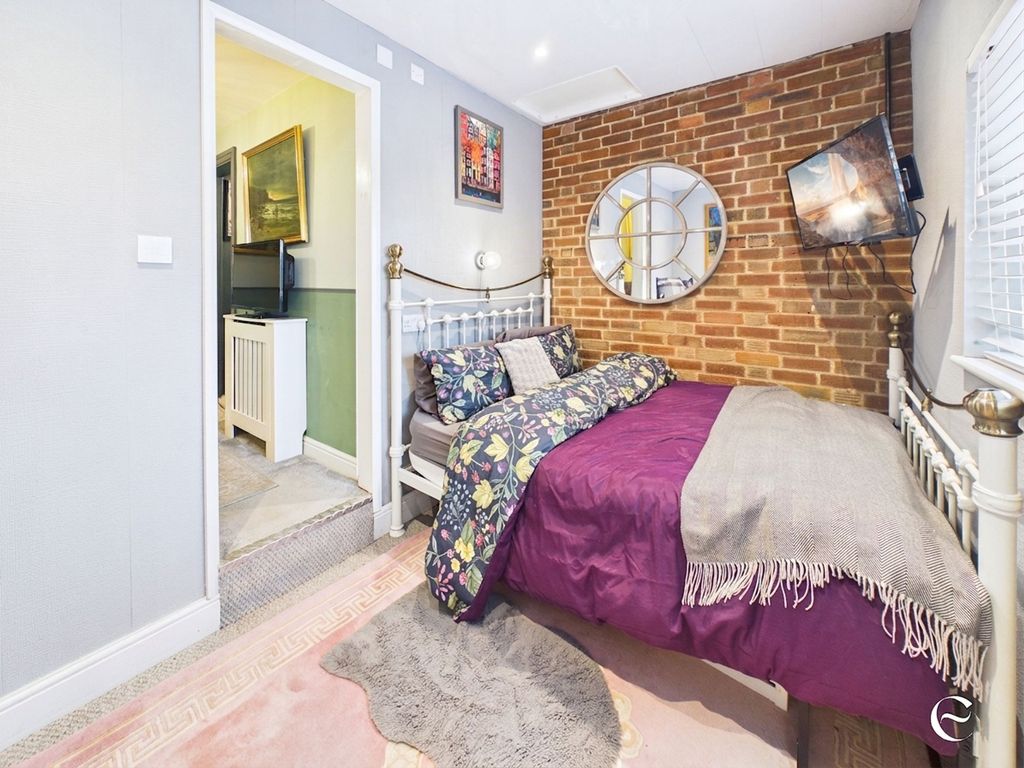 Additional image 15 of 4 bed semi-detached house for saleWilloughby Road, Stamford PE9