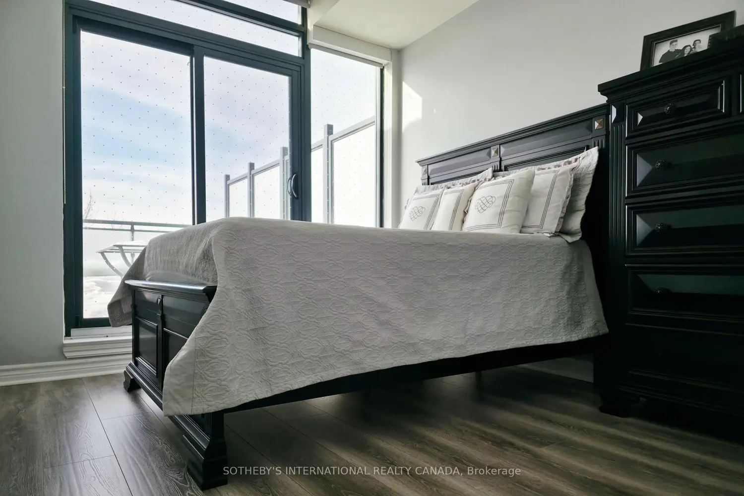 Additional image 9 of 2522 Keele Street 206