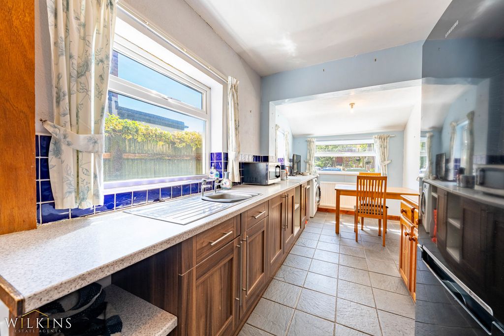 Additional image 8 of 2 bed semi-detached house for saleWoodhouse Lane, Tamworth, Staffordshire B77