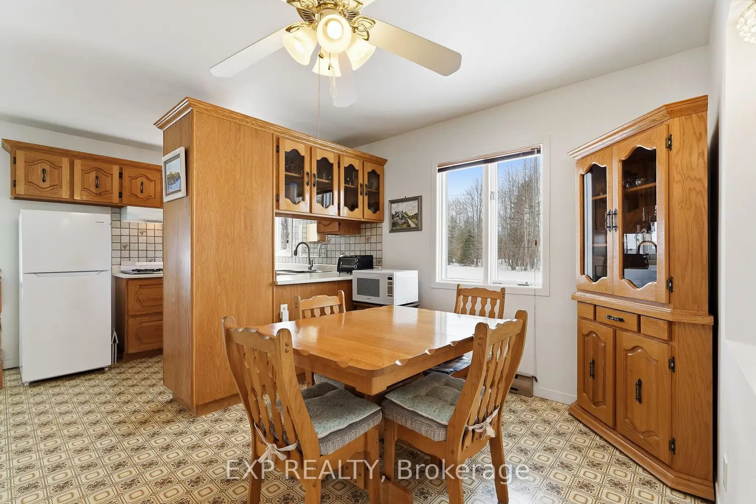 1776 Labonte Street photo 2
