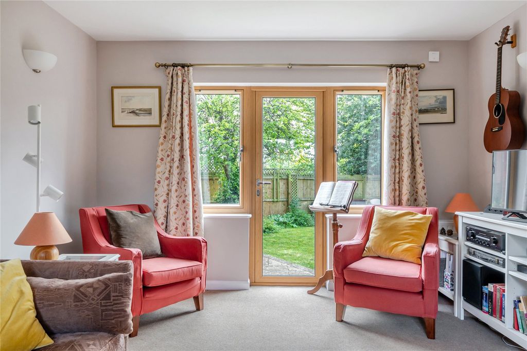 5 bed detached house for saleSt. Leonards, Exeter EX2 photo 3