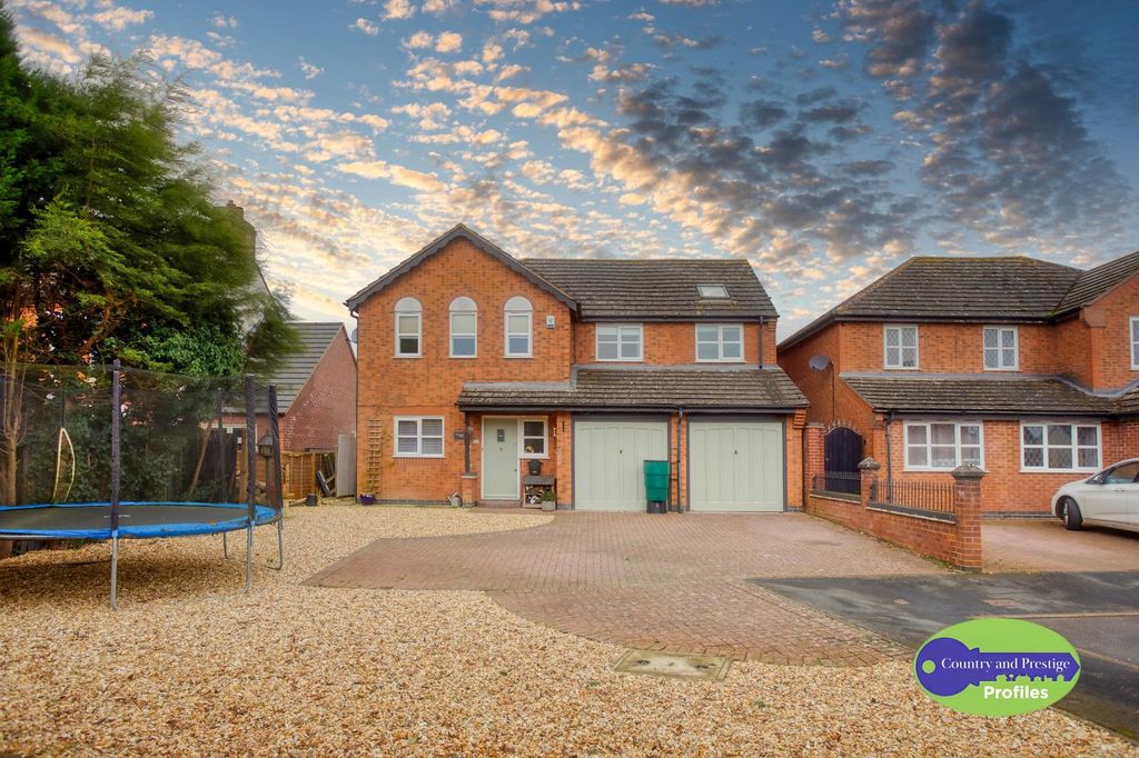 4 bed detached house for saleMays Farm Drive, Stoney Stanton, Leicester LE9