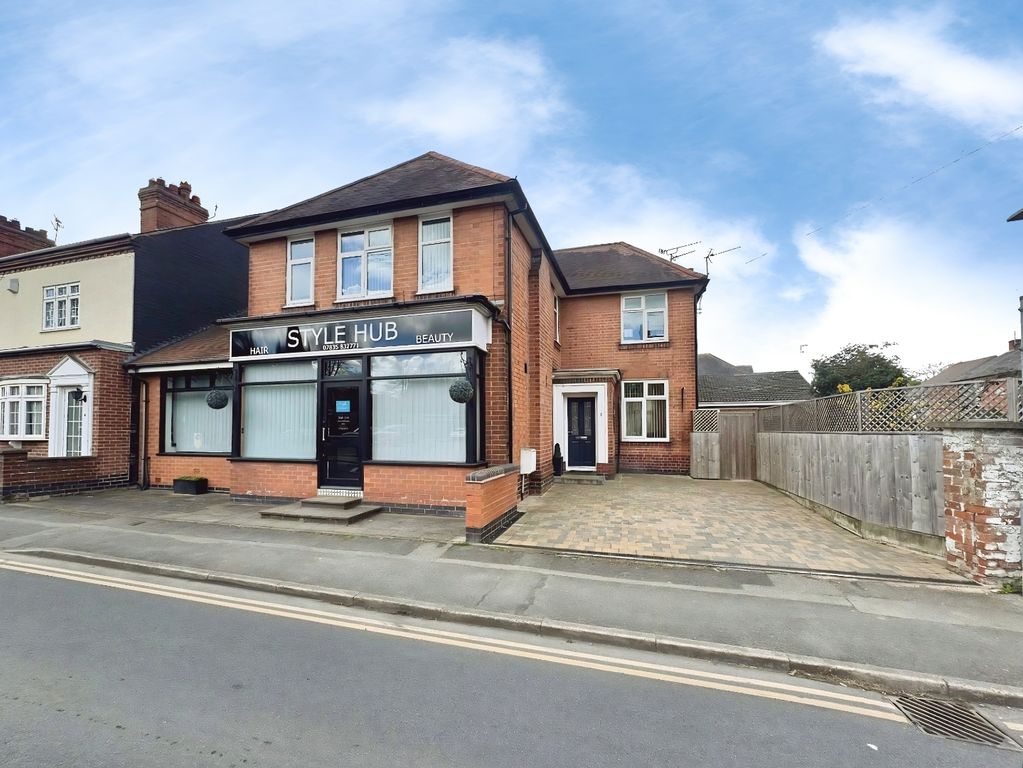 3 bed semi-detached house for saleHigh Street, Whetstone, Leicester LE8