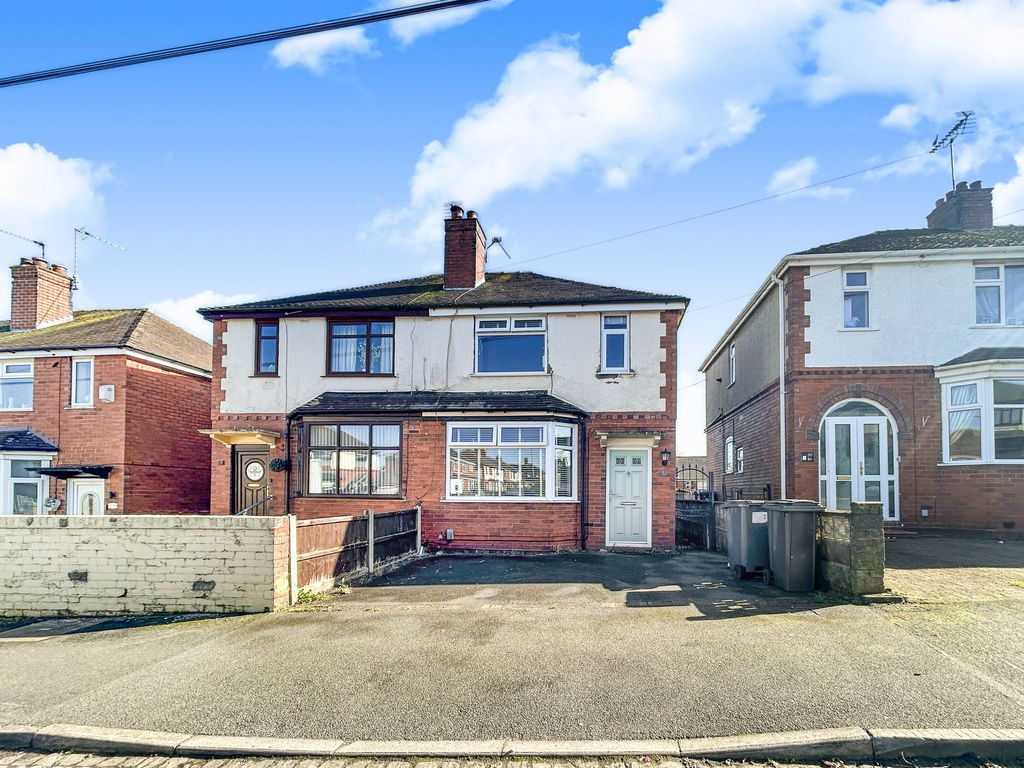 2 bed semi-detached house for saleEllison Street, Wolstanton, Newcastle-Under-Lyme ST5