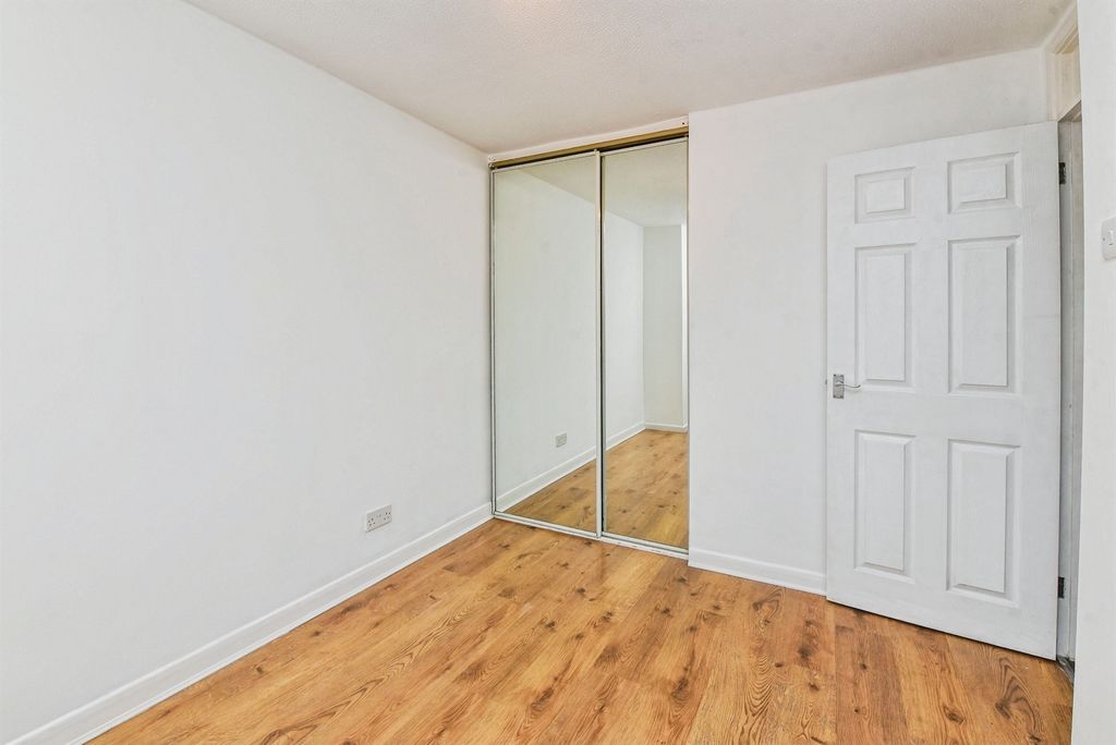 Additional image 14 of 4 bed semi-detached house for saleBright Close, Chippenham SN15