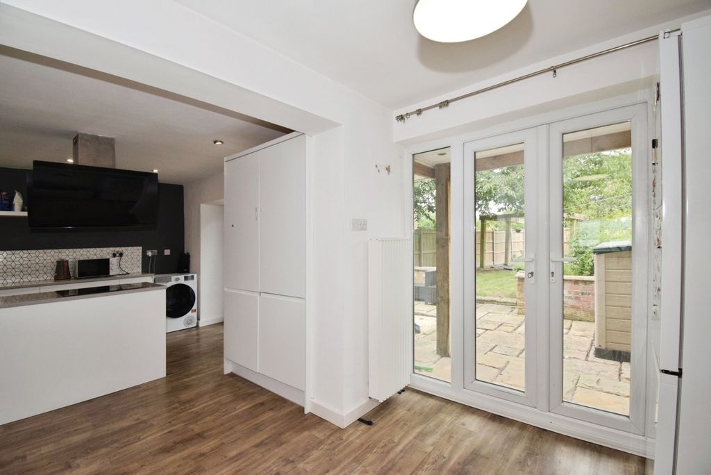 Additional image 6 of 4 bed semi-detached house for saleLamport Close, Wigston, Leicestershire LE18