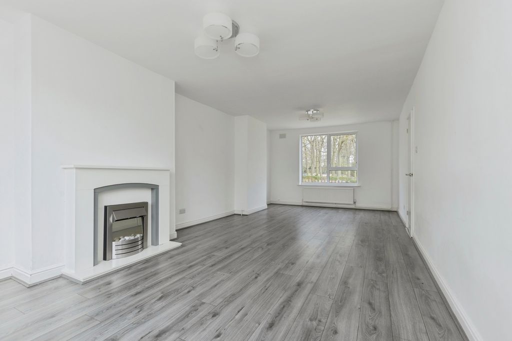 Additional image 2 of 3 bed semi-detached house for saleGoldhill, Leicester, Leicestershire LE2