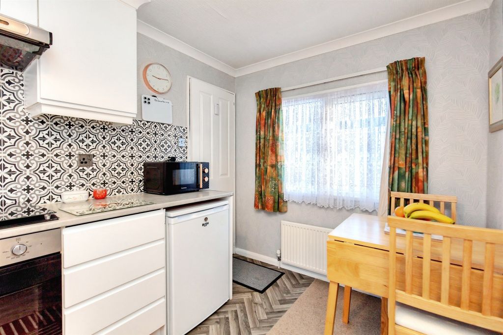 Additional image 3 of 1 bed mobile/park home for saleTheddingworth Road, Lubenham, Market Harborough LE16