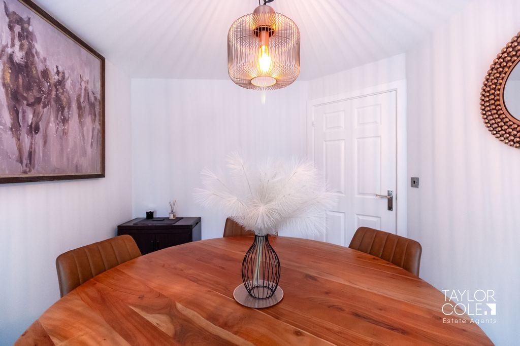 Additional image 7 of 4 bed detached house for saleEusden Close, Tamworth B79