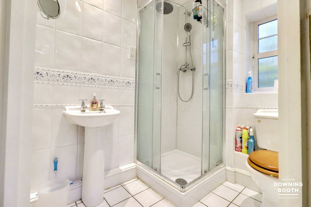 Additional image 10 of 2 bed flat for saleHorsley Road, Streetly, Sutton Coldfield B74