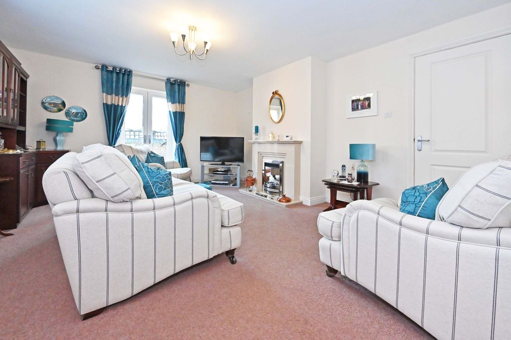 2 bed semi-detached house for saleYates Yard, Eccleshall ST21 photo 5