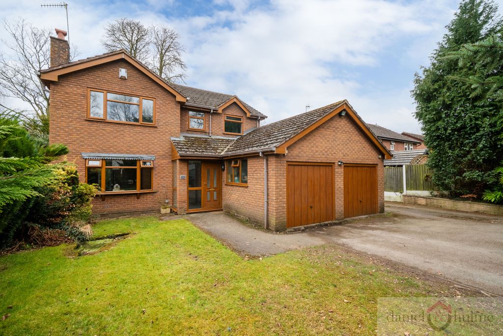 4 bed detached house for saleFoxfield, Clay Lake, Endon, Staffordshire ST9