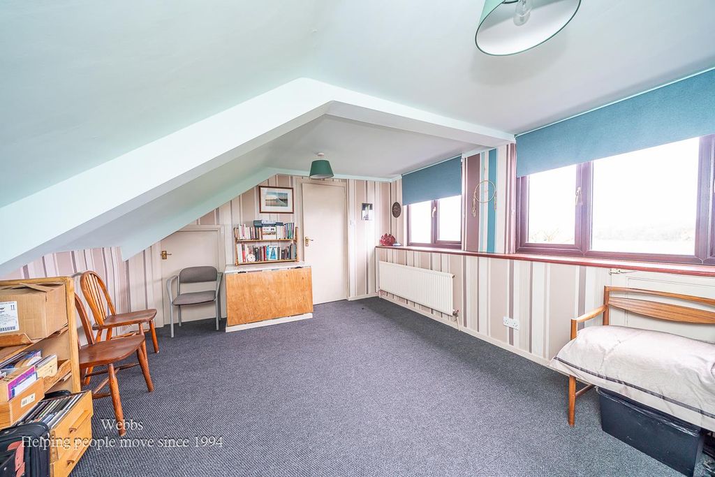 Additional image 27 of 4 bed semi-detached house for saleBirmingham Road, Shenstone, Lichfield WS14