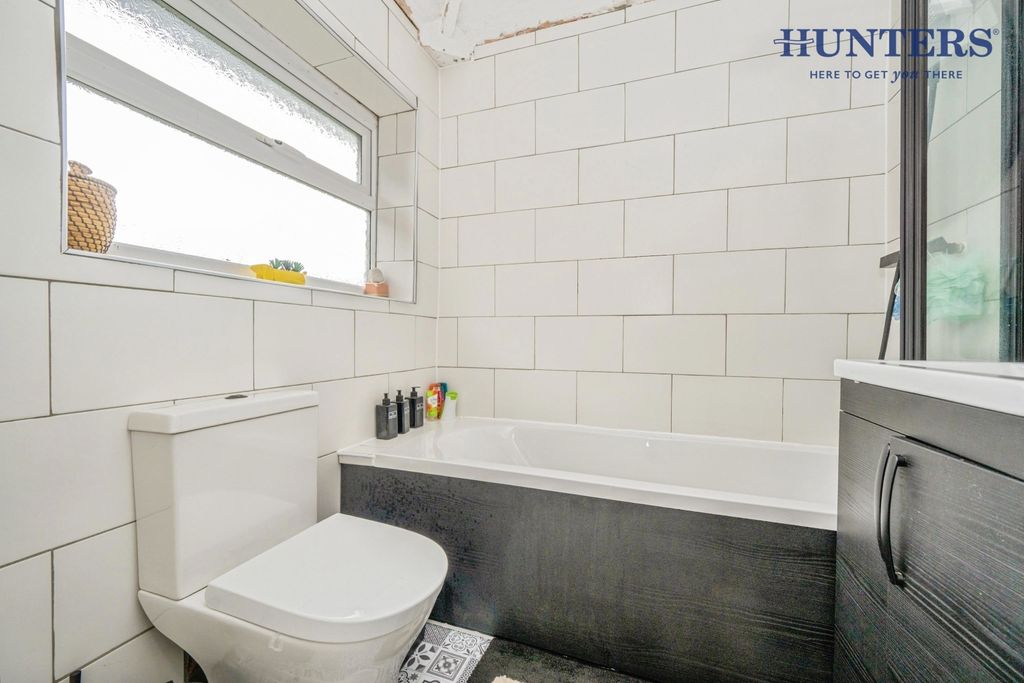 Additional image 15 of 3 bed semi-detached house for salePonesfield Road, Lichfield WS13