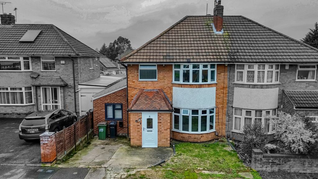 4 bed semi-detached house for saleOadby Road, Wigston LE18