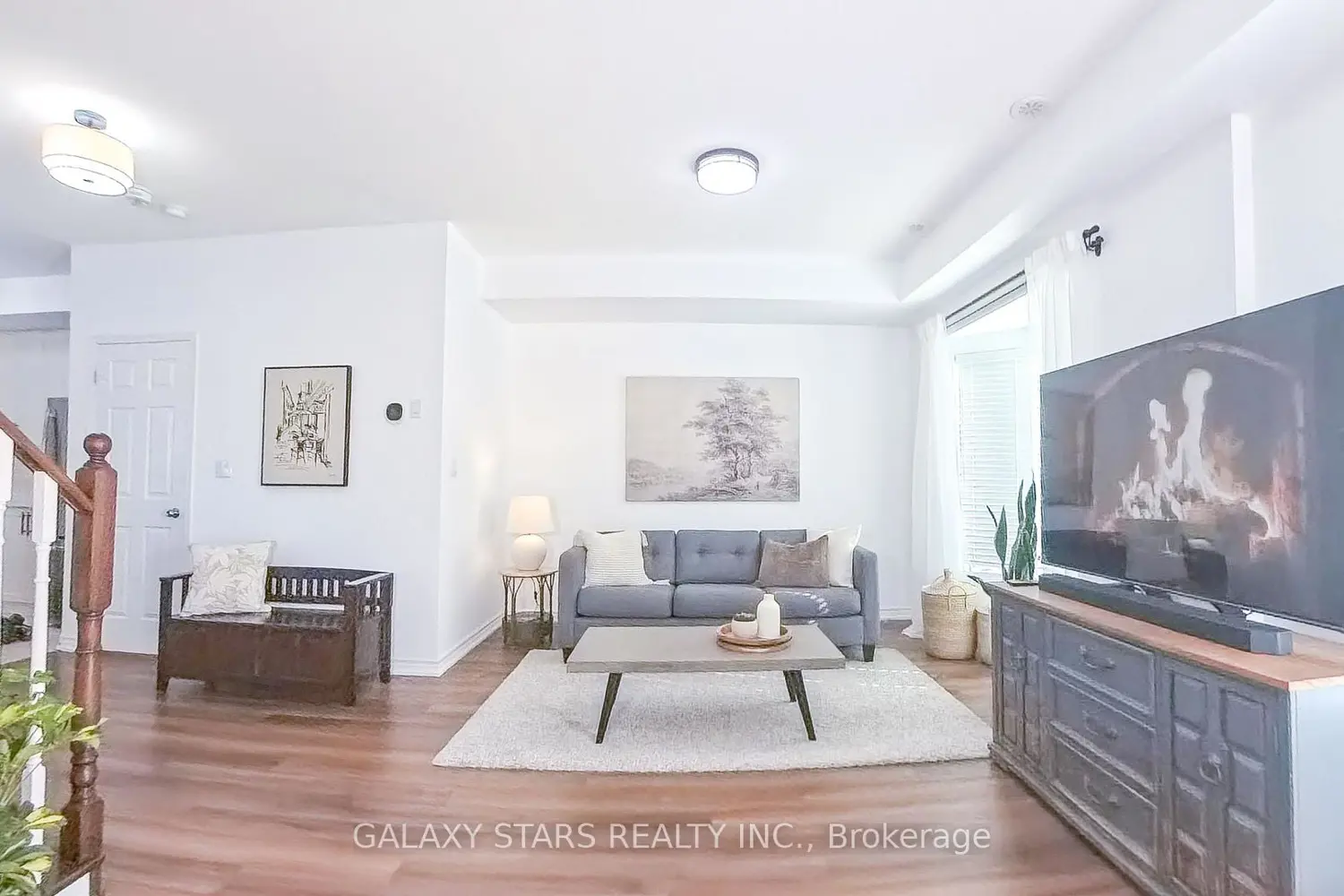 Additional image 2 of 1050 Elton Way 8