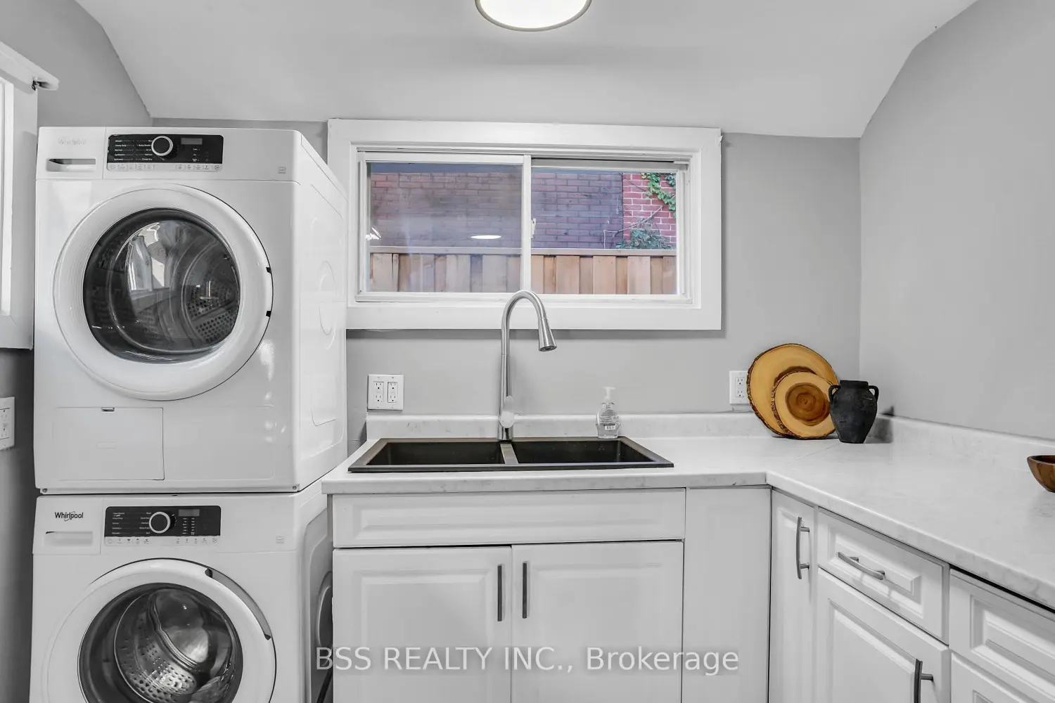 Additional image 10 of 297 Sherbrooke Street