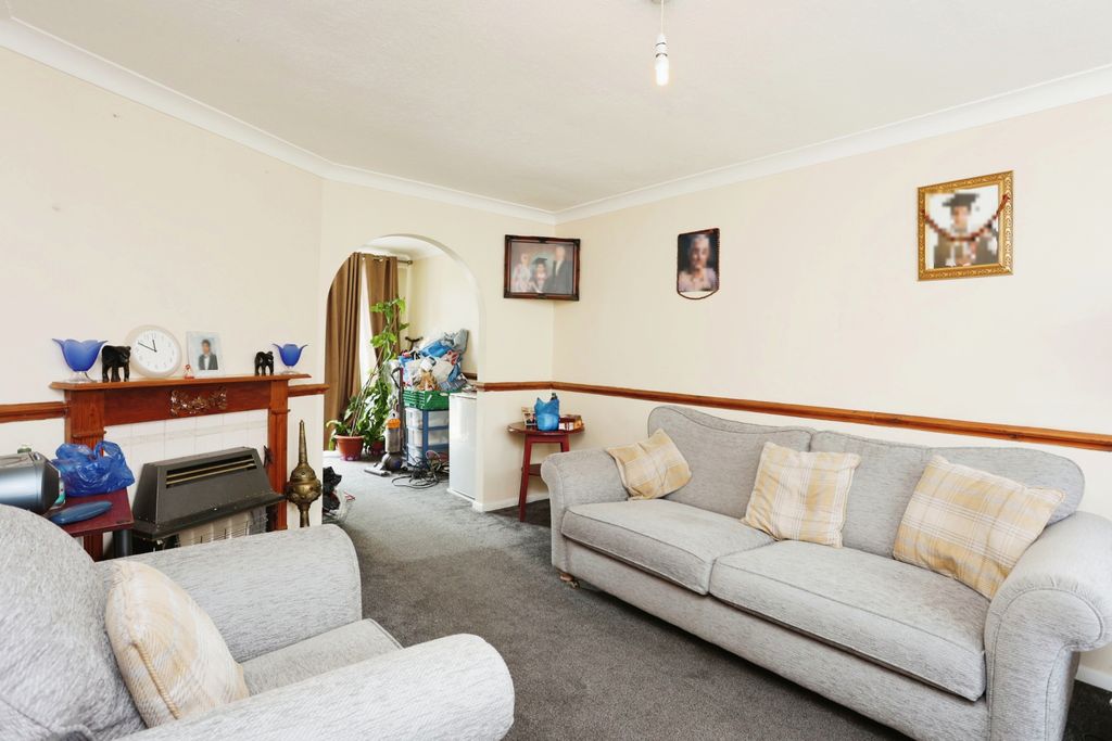 Additional image 2 of 3 bed semi-detached house for saleChestnut Avenue, Leicester, Leicestershire LE5