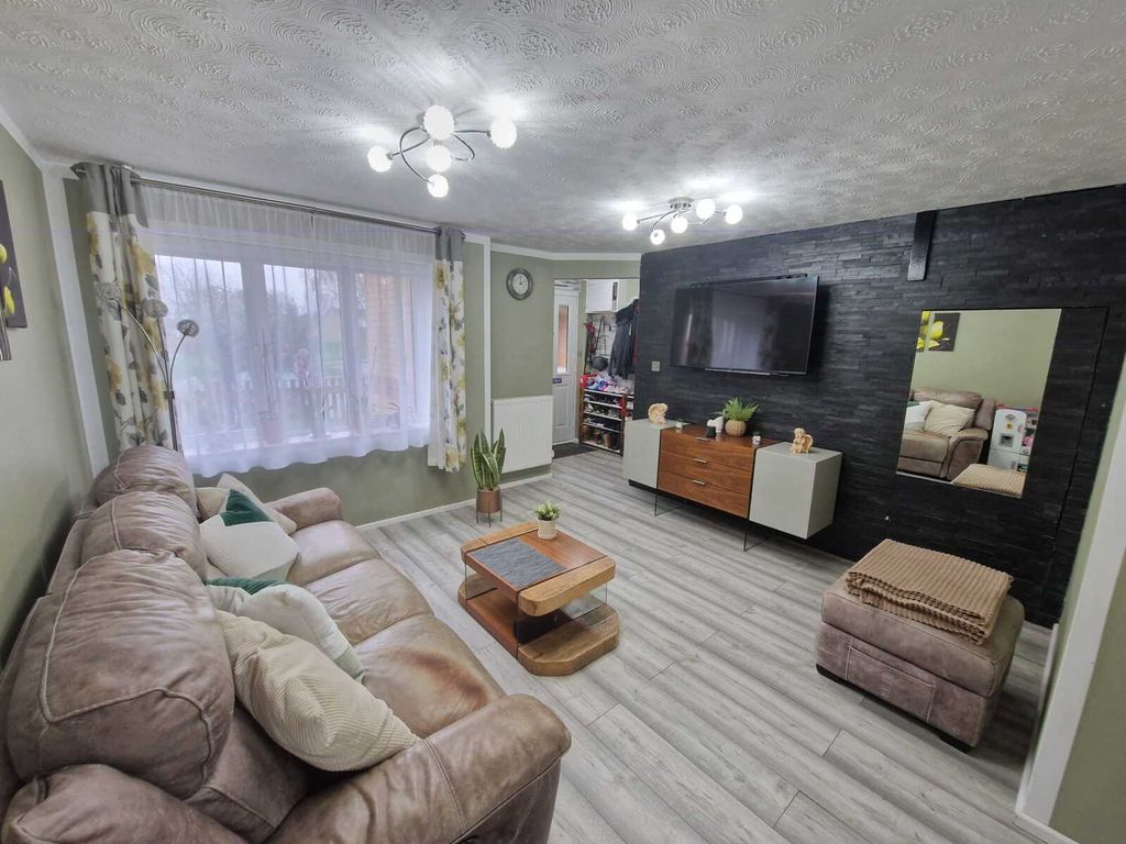 Additional image 2 of 3 bed semi-detached house for saleThe Ridgeway, Leicester, Leicestershire LE3