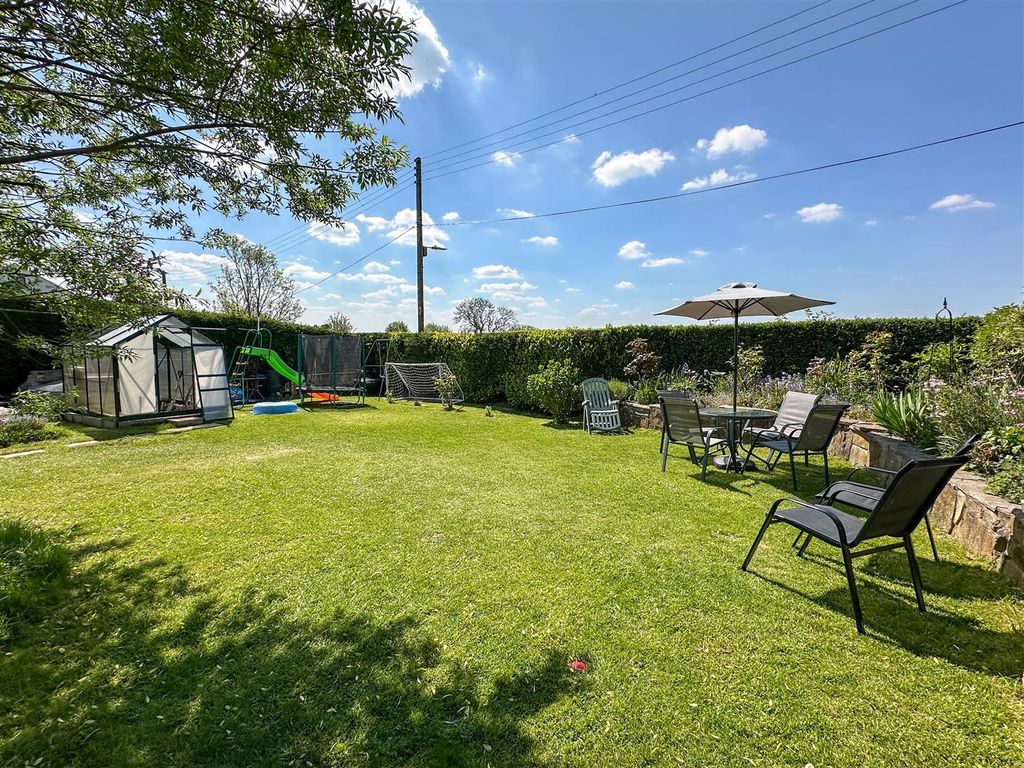 Additional image 4 of 4 bed semi-detached house for saleGreenway Bank, Stoke-On-Trent ST2