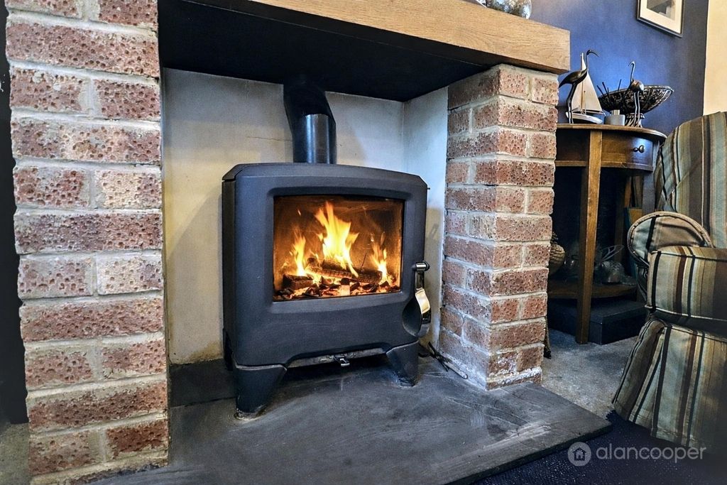 Additional image 2 of 1 bed cottage for saleBeam Cottage, Nuneaton Road, Mancetter, Atherstone CV9