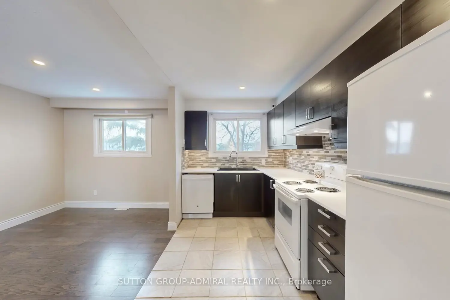 Additional image 12 of 64 Bronte Street 8