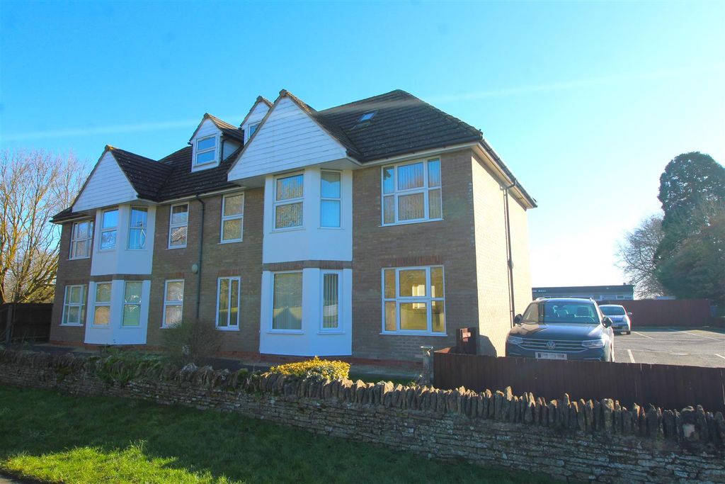 2 bed flat for saleSilver Birch Court, Wittering, Peterborough PE8