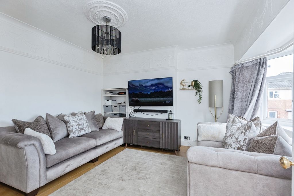 Additional image 2 of 3 bed semi-detached house for saleAstill Drive, Leicester, Leicestershire LE4