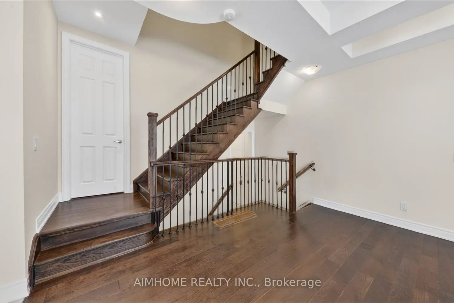 Additional image 19 of 94 Brabin Circle